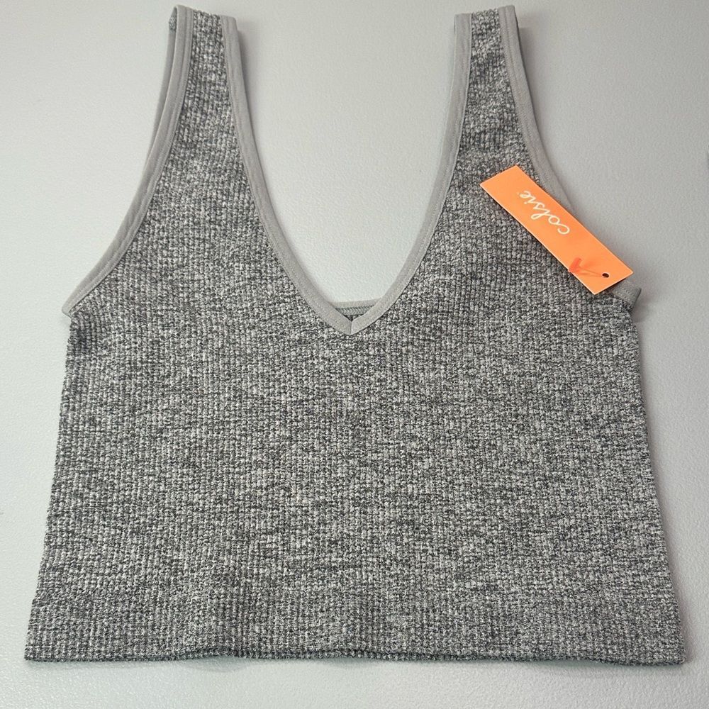 Colsie‎ Gray Ribbed V-Neck Tank Top